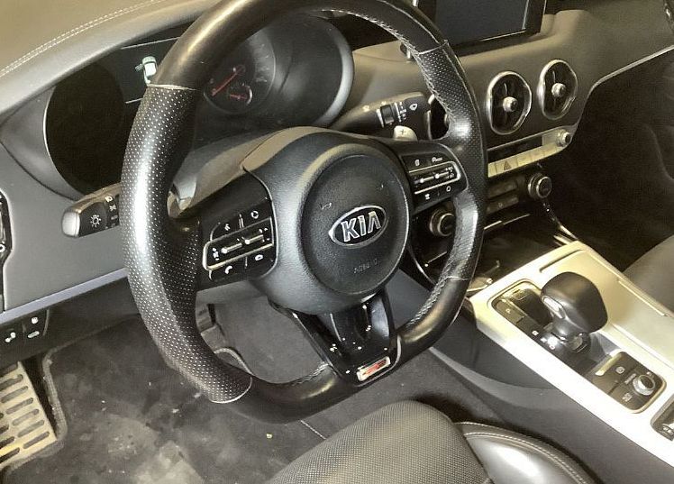 Zunanja slika - KIA Stinger - 2.2 TCI GT Line AWD -PANORAMA -KAMERA -NAVI - 5