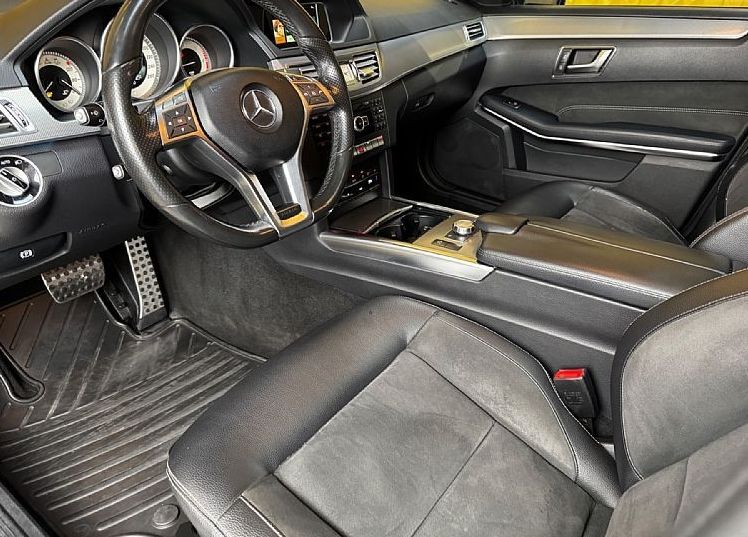 Zunanja slika - Mercedes-Benz E-Razred - E 220CDI AMG LINE-PANO.-GRETJE-NAVI.-F1 - 15