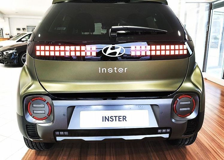 Zunanja slika - Hyundai Inster - 49 kWh CROSS IMPRESSION-AKT.T-MRT.K-360-MATT-VIDEO - 5
