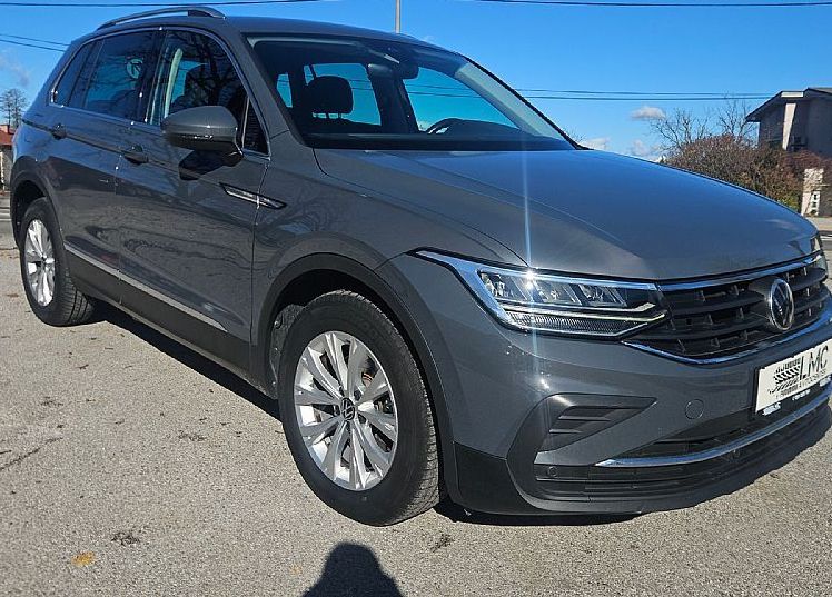 Zunanja slika - VW Tiguan - 2.0 TDI 150ks DSG °1.LASTNIK° °LED° °RADAR° - 4