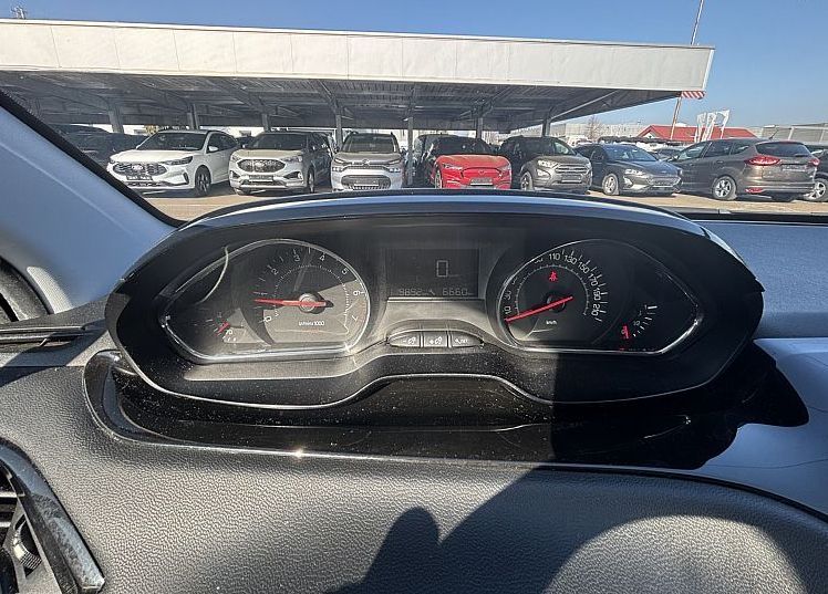 Zunanja slika - Peugeot 208 - ALURE 1.2- PRVI LASTNIK - 9