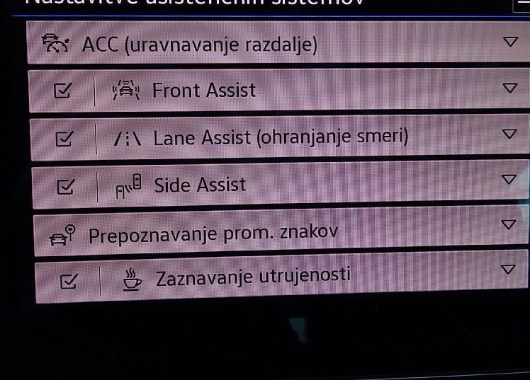 Zunanja slika - VW Passat - Variant 2.0 TDI BMT SCR Business DSG 150KM- Head UP- - 19