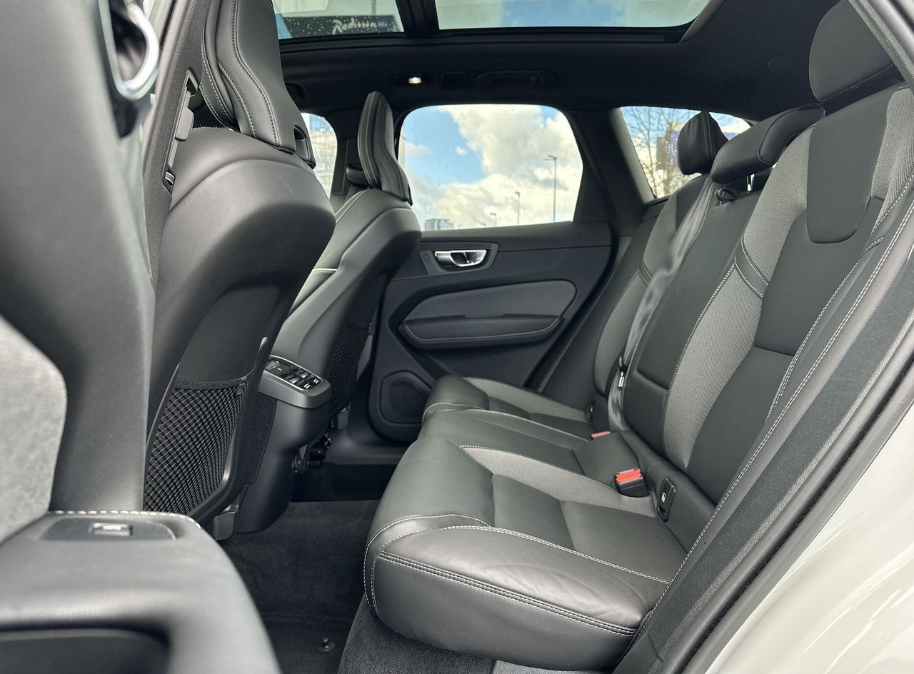 Zunanja slika - Volvo XC60 - B5 D Ultimate Dark AT AWD - 14