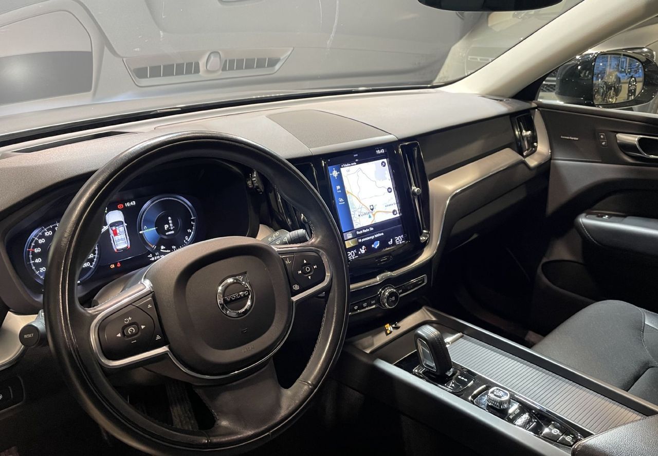 Zunanja slika - Volvo XC60 - T8-R DESIGN-PANO-NAVI-ZRAČNO-RADAR-360KAMERA-LED - 8