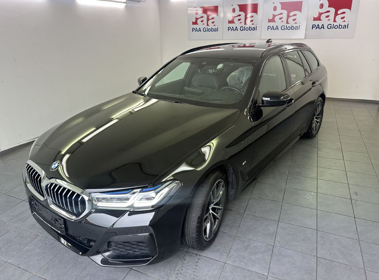 Zunanja slika - BMW Serija 5 - Touring: BMW 5 Touring  530 i xDrive M Sport 2.0 185 KW - 1