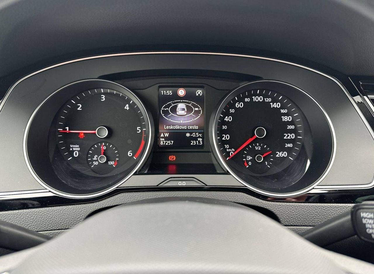 Zunanja slika - VW Passat - Variant 2.0 TDI BMT KAMERA ACC MTRVI KOT GRETJE SED+VOLAN - 13