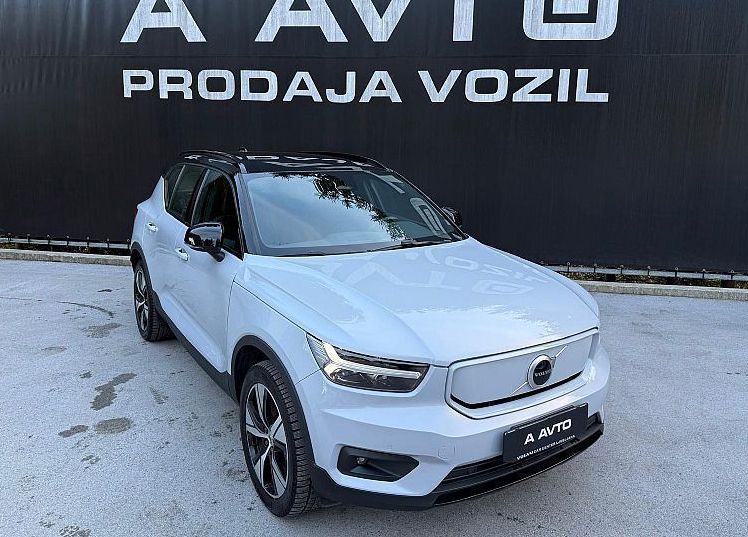 Zunanja slika - Volvo XC40 - BEV AWD R-DESIGN - 2