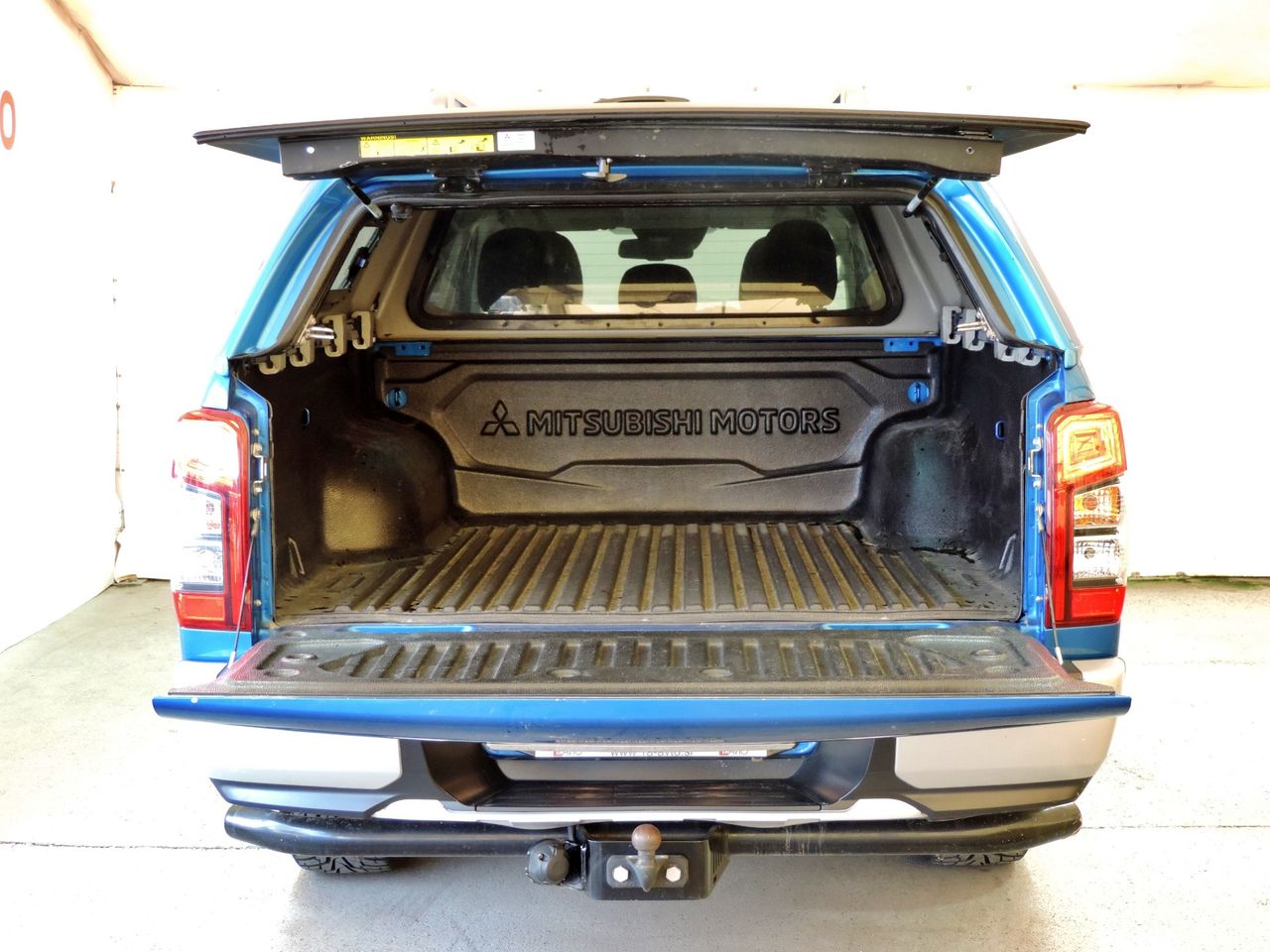 Zunanja slika - Mitsubishi L 200 - L200 Club Cab 4WD 2,2 DI-D Invite - 19