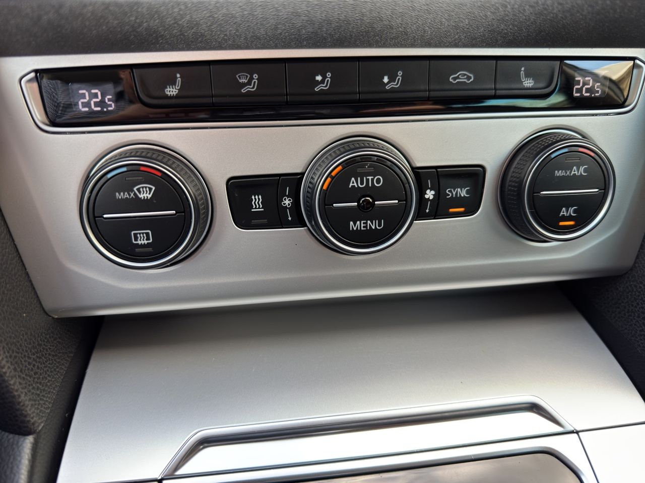 Zunanja slika - VW Passat - 2,0 TDI BMT Comfortline DSG - 12