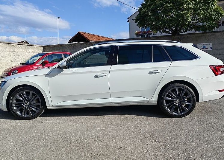 Zunanja slika - Škoda Superb - 2.0TDI-190KM-DSG-SPORTLINE-LED-KAMERA-NAVI-ACC- - 2