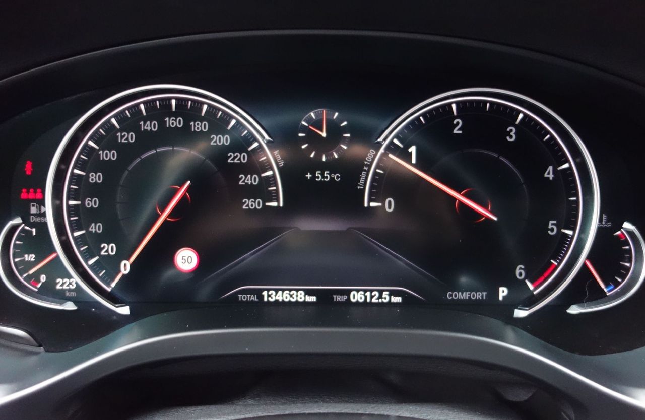 Zunanja slika - BMW X4 - serija : xDrive20d  AT - 9