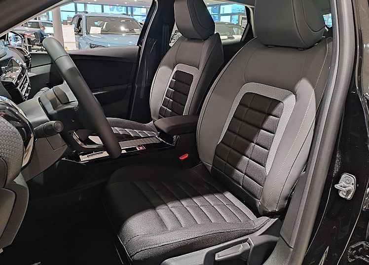 Zunanja slika - Citroën C4 - Business Hybrid145 eDCT6 - 6