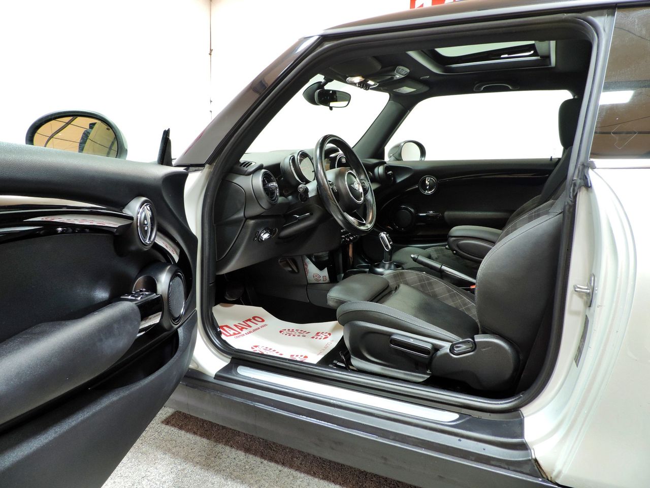 Zunanja slika - MINI Cooper - D 116 Avt. PANORAMA-LED-AVT. KLIMA-DELNO USNJE.. - 9