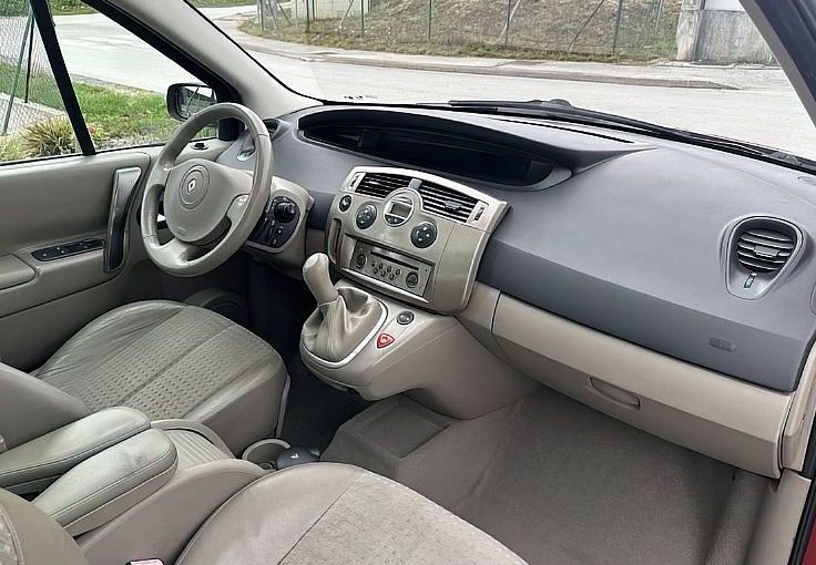 Zunanja slika - Renault Scénic - Scenic Privilege Confort 1.6 16v SAMO 132766KM PANORAMA.. - 7