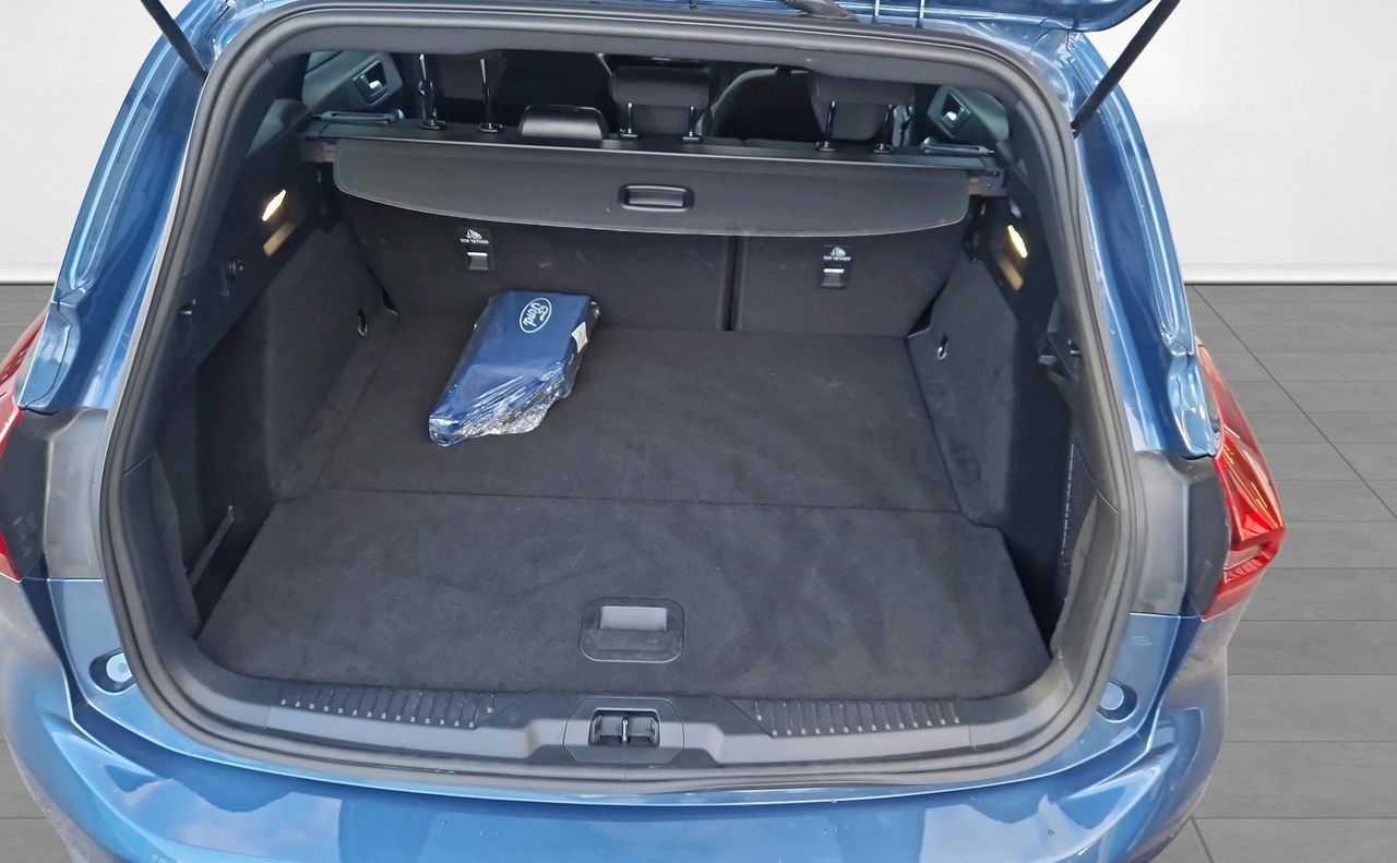 Notranja slika - Ford Focus - 1.0 EcoBoost mHEV ST-Line-SLO-LED-NAVI-ZIM.PAKET - 8