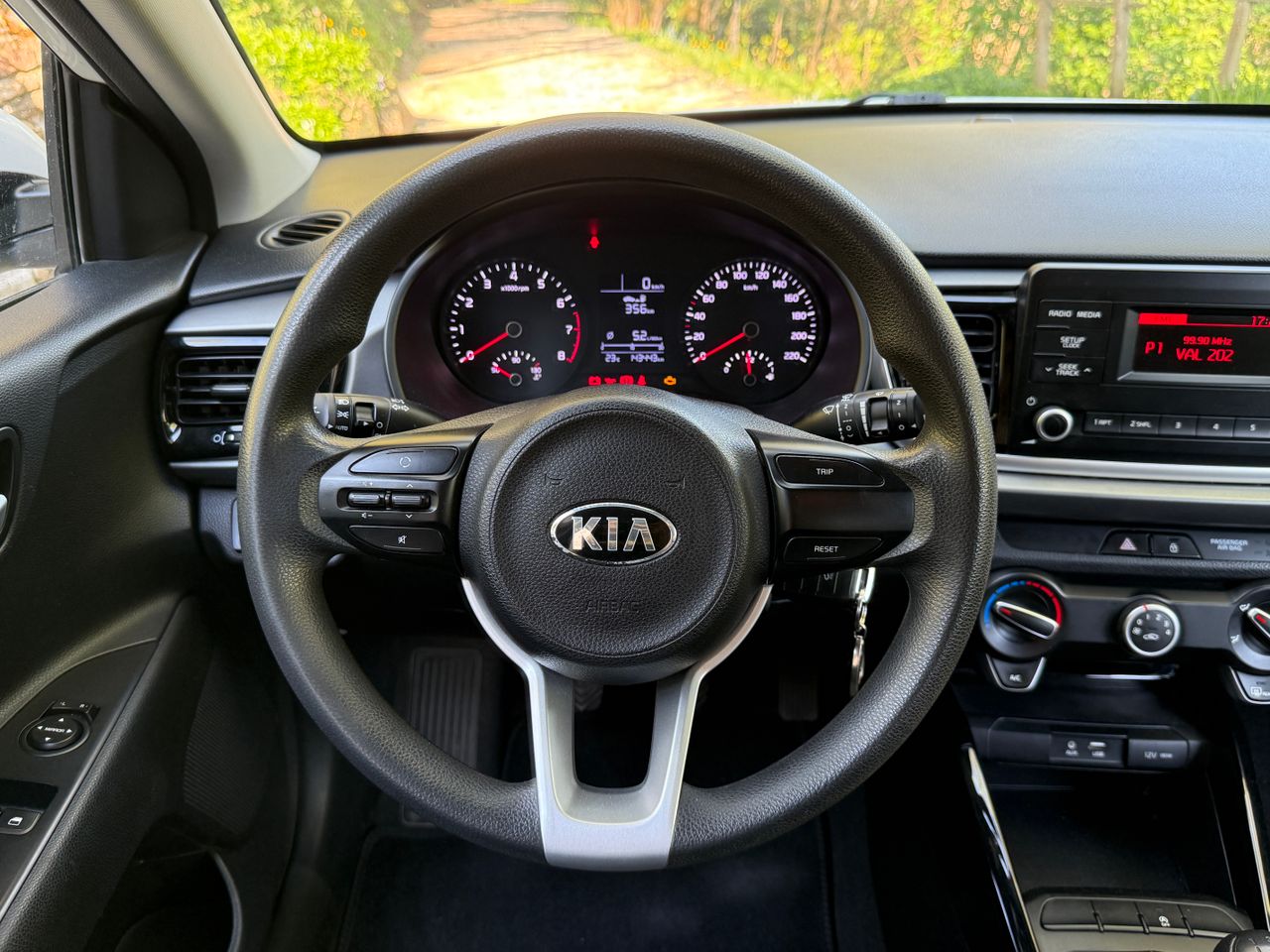 Notranja slika - KIA Rio - 1,25 CVVT EX City - 7