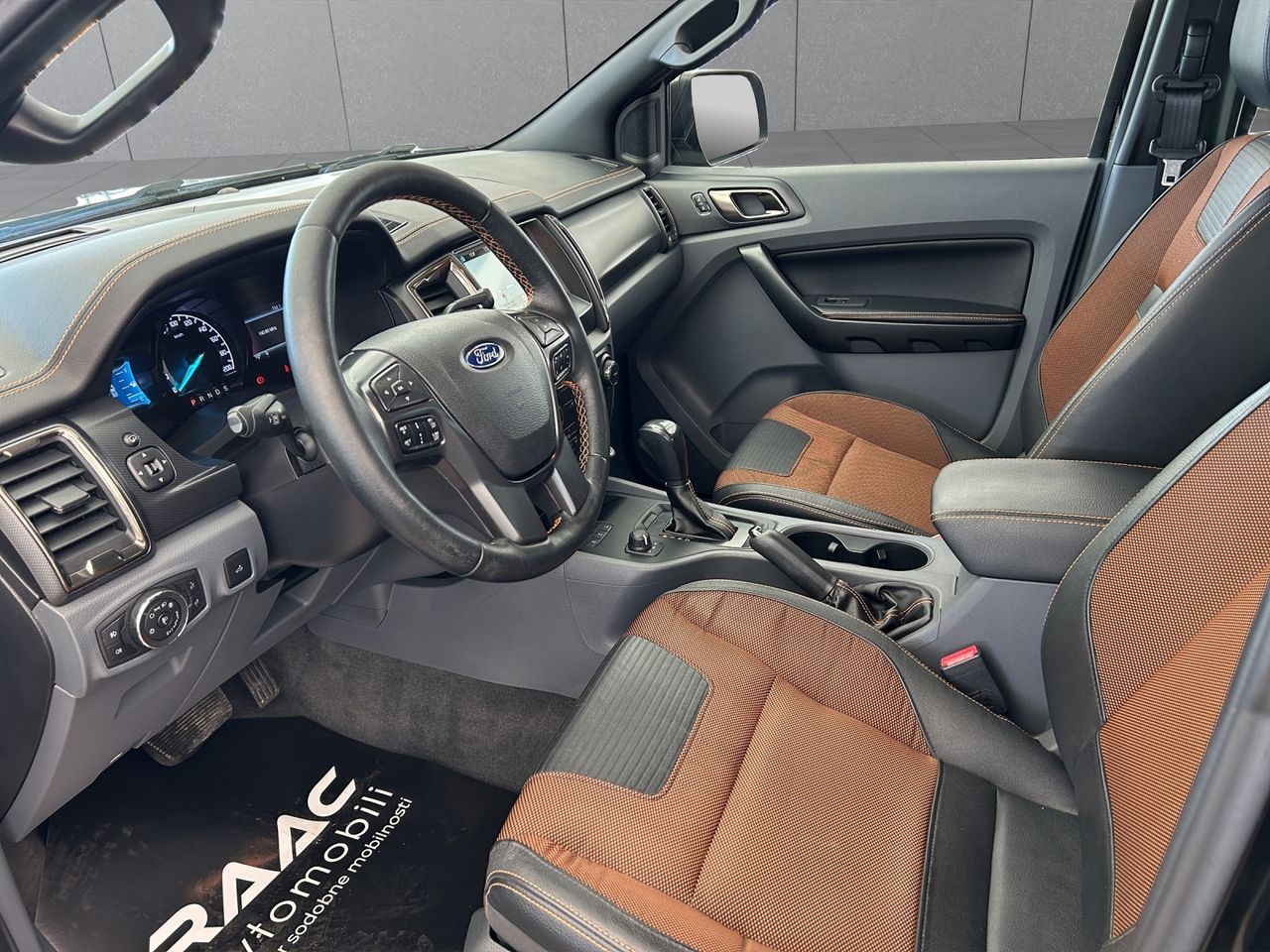 Zunanja slika - Ford Ranger - 3,2 TDCi Limited dvojna kabina - 6