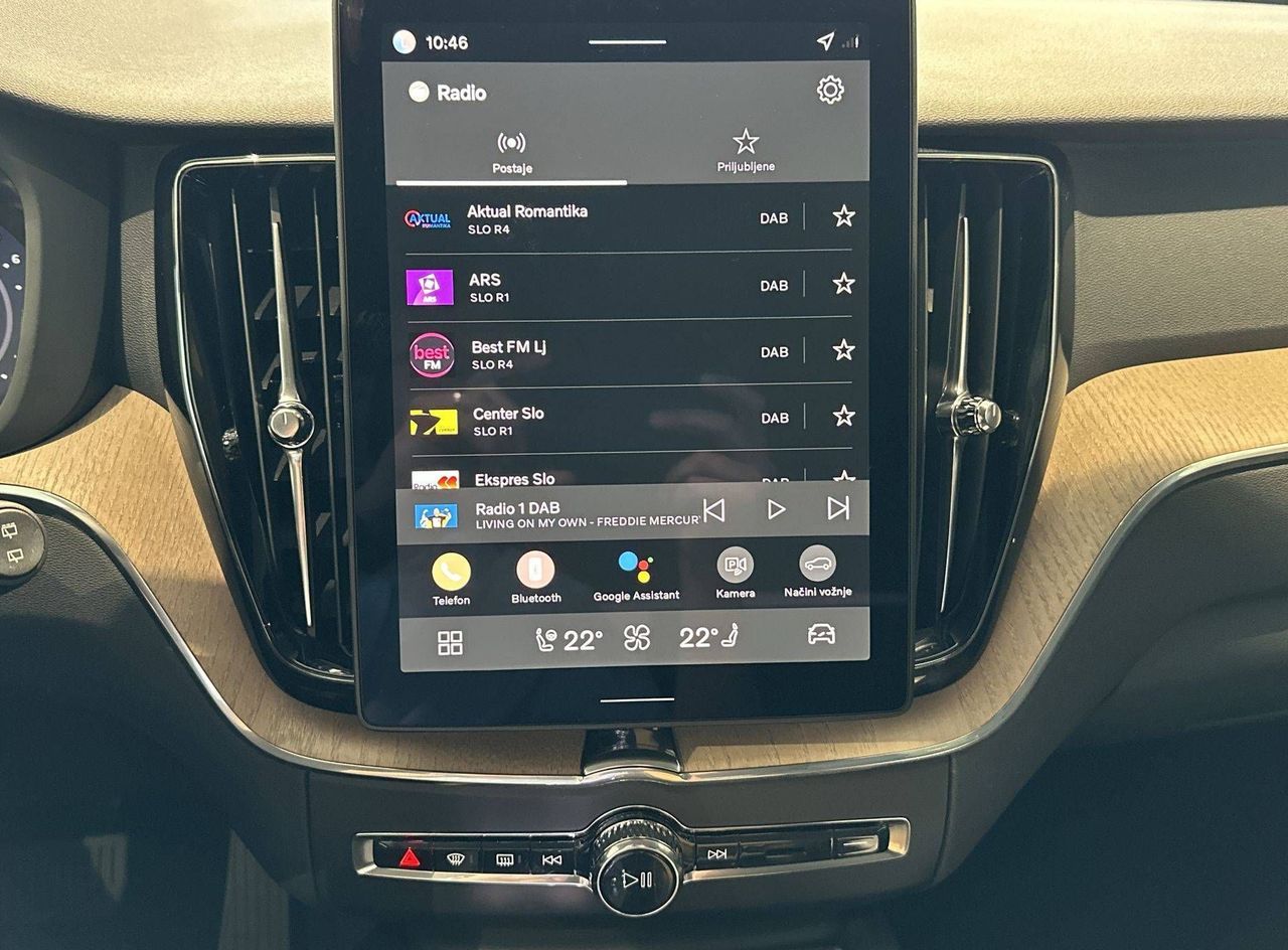 Zunanja slika - Volvo XC60 - B5  P  AWD Plus Dark... - 13