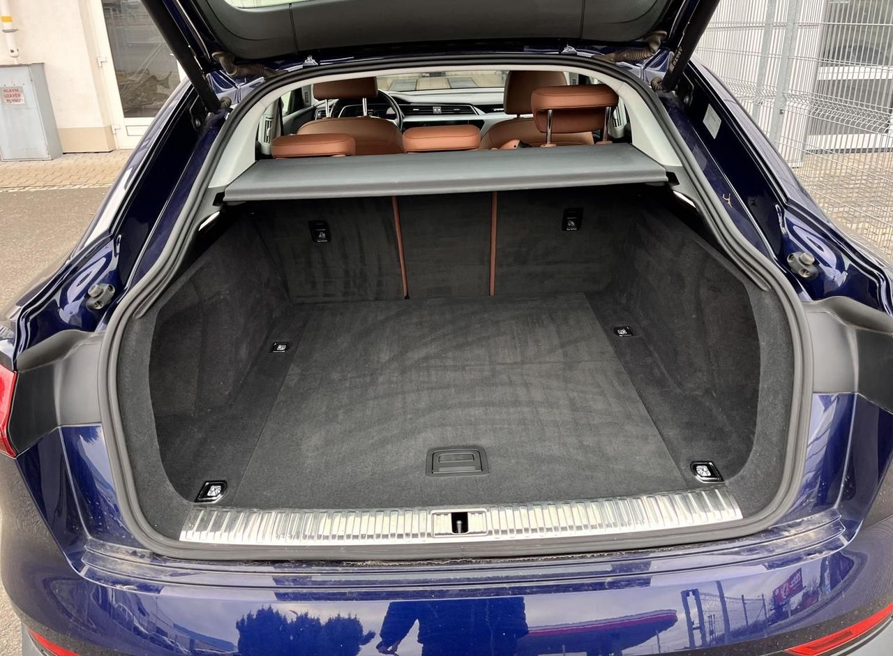 Zunanja slika - Audi e-tron - Sportback quattro 55-300KW.KAMERA.ACC.LED.NAVI.GRE.SED.4X4 - 10