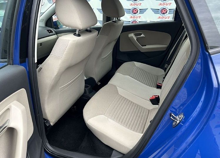 Zunanja slika - VW Polo - 1.6 TDI DPF Highline 66  90  PARK. NAVI. 1 LET.J.. - 14