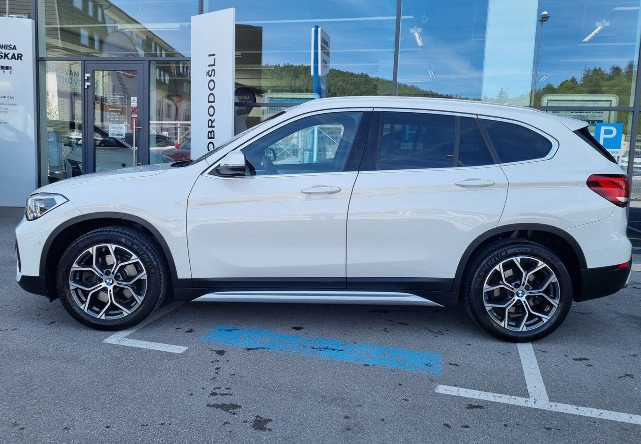Zunanja slika - BMW X1 - serija :  xDrive 25d AVTOMATIK - SLOVENSKI - TOP OPREMA - 4