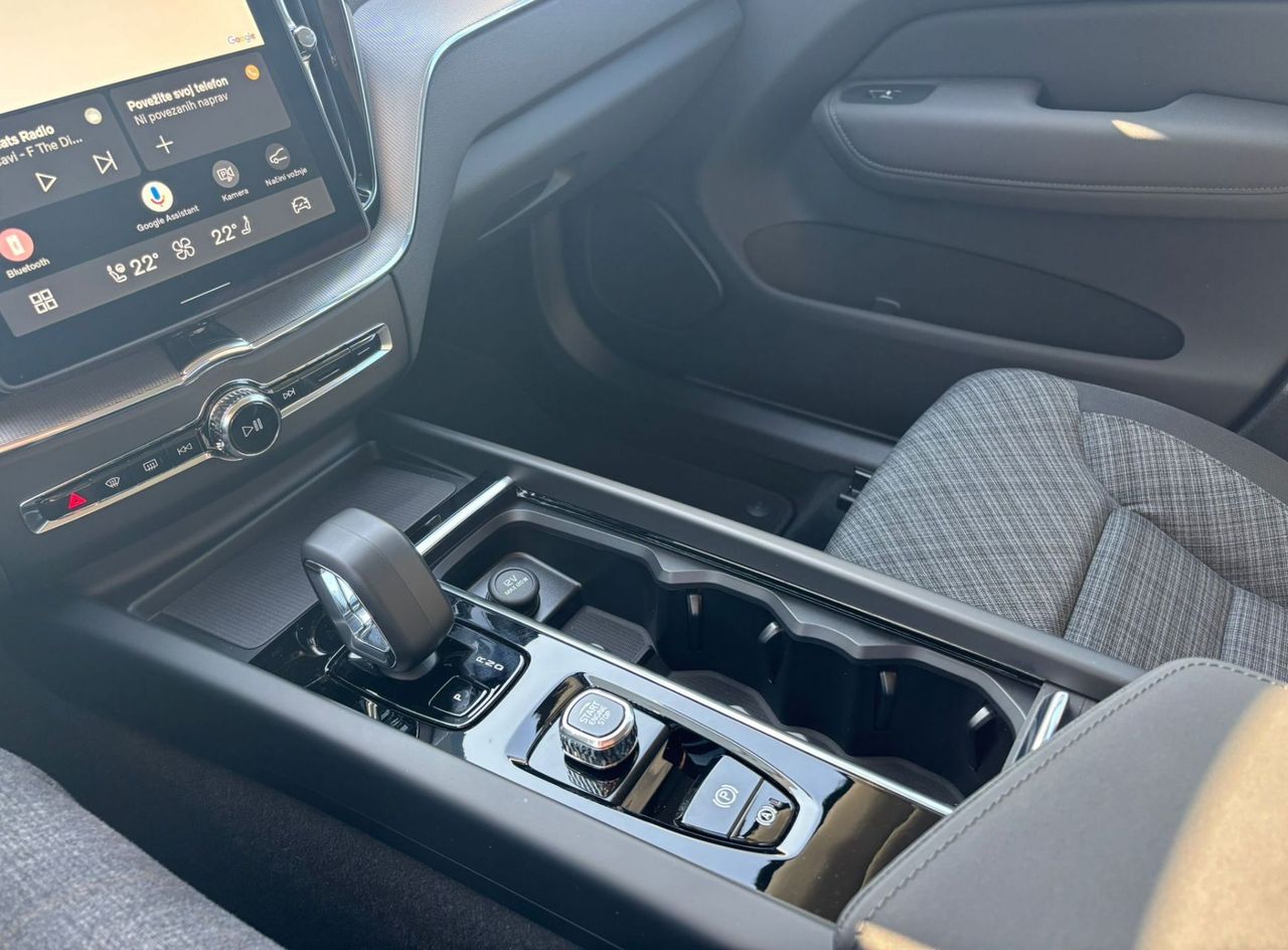 Zunanja slika - Volvo XC60 - B5 AWD Mild hybrid Petrol - 12