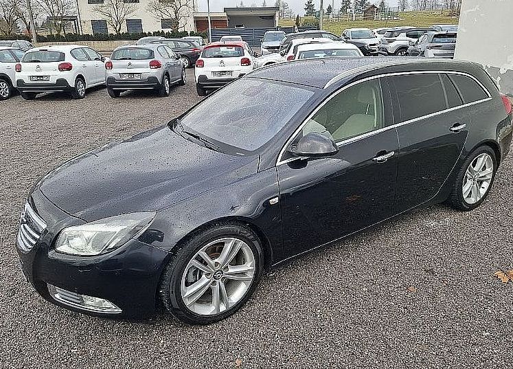 Zunanja slika - Opel Insignia - 2.0 CDTI 160KM COSMO - vlečna naprava - 1