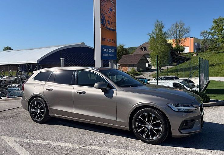 Zunanja slika - Volvo V60 - D4 Momentum Avt. ZELO LEP - 5