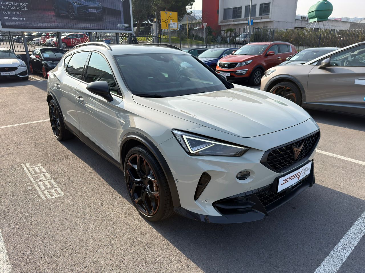 Zunanja slika - Cupra Formentor - 2.5 TSI 287KW DSG VZ5 4DRIVE Tayga Grey EDITION - 5