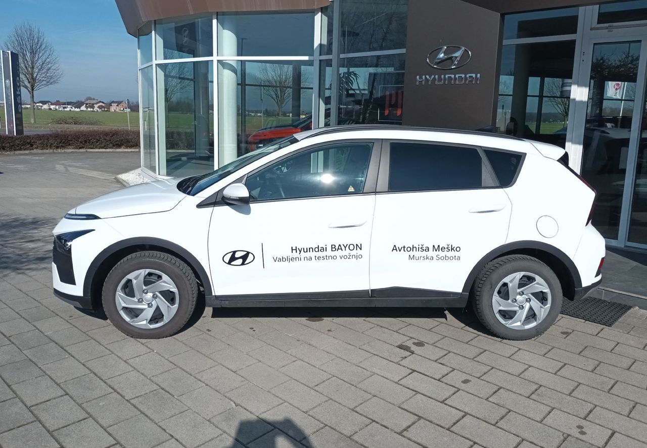 Zunanja slika - Hyundai Bayon - 1.2 MPI COMFORT.WINTER.RG SLUŽBENO VOZILO - 8