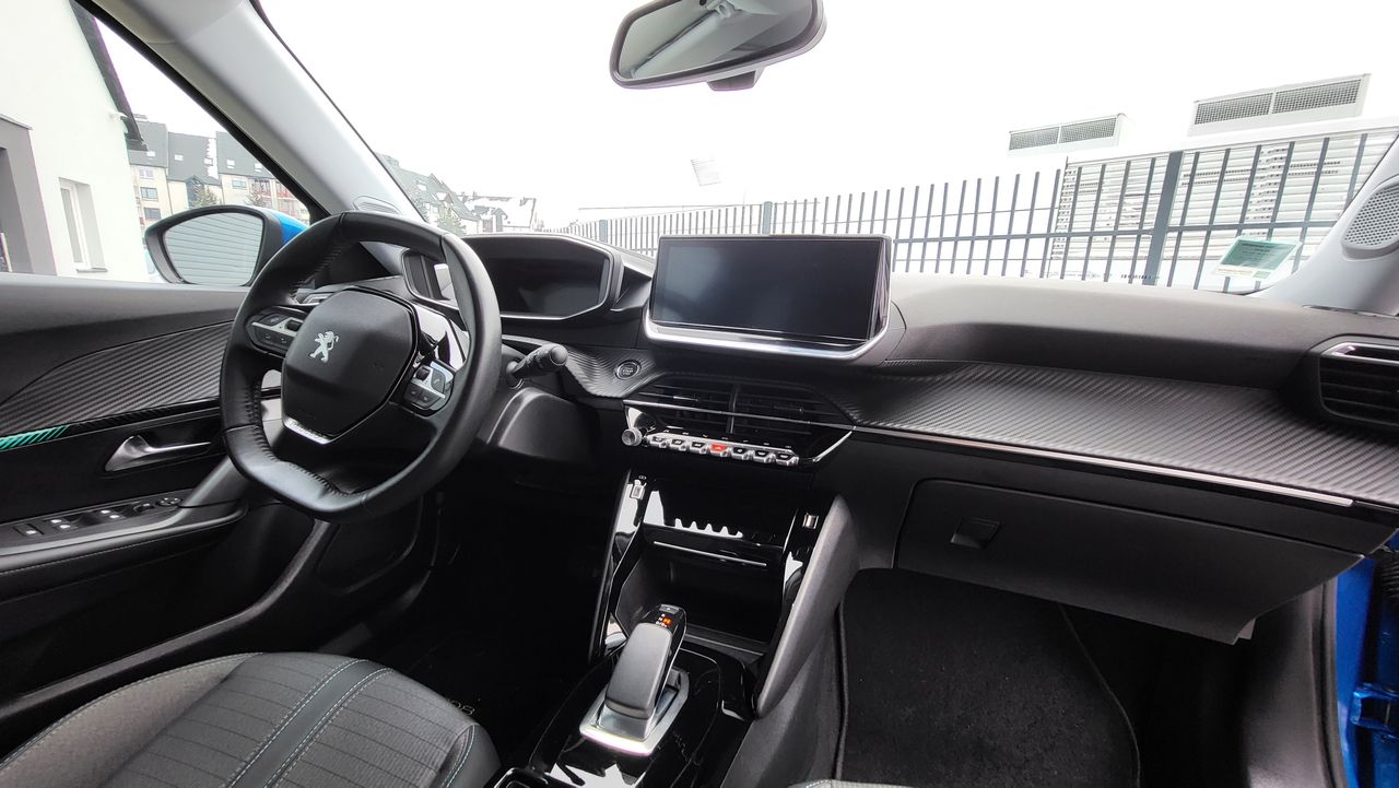 Zunanja slika - Peugeot 2008 - e- Allure - 13