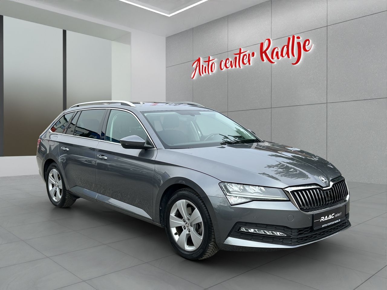 Zunanja slika - Škoda Superb - Superb - 25