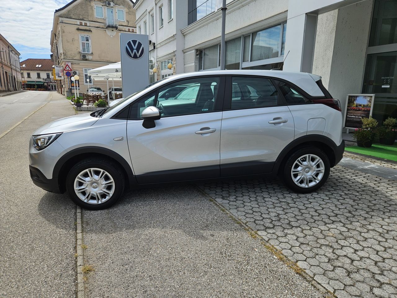 Zunanja slika - Opel Crossland X - 1.2 TURBO 81KW S S ENJOY - 9