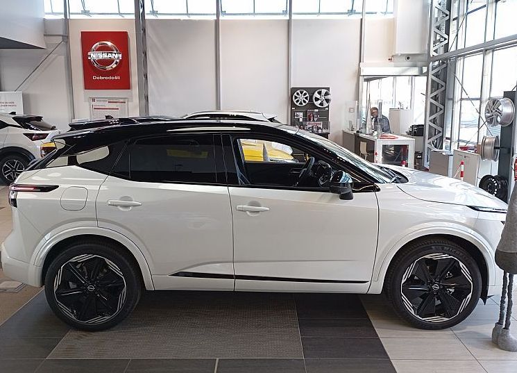 Zunanja slika - Nissan Qashqai - 1.3 DIG-T Mild Hyb.158hp 2WD X-Tr.N-DESIGN - 6