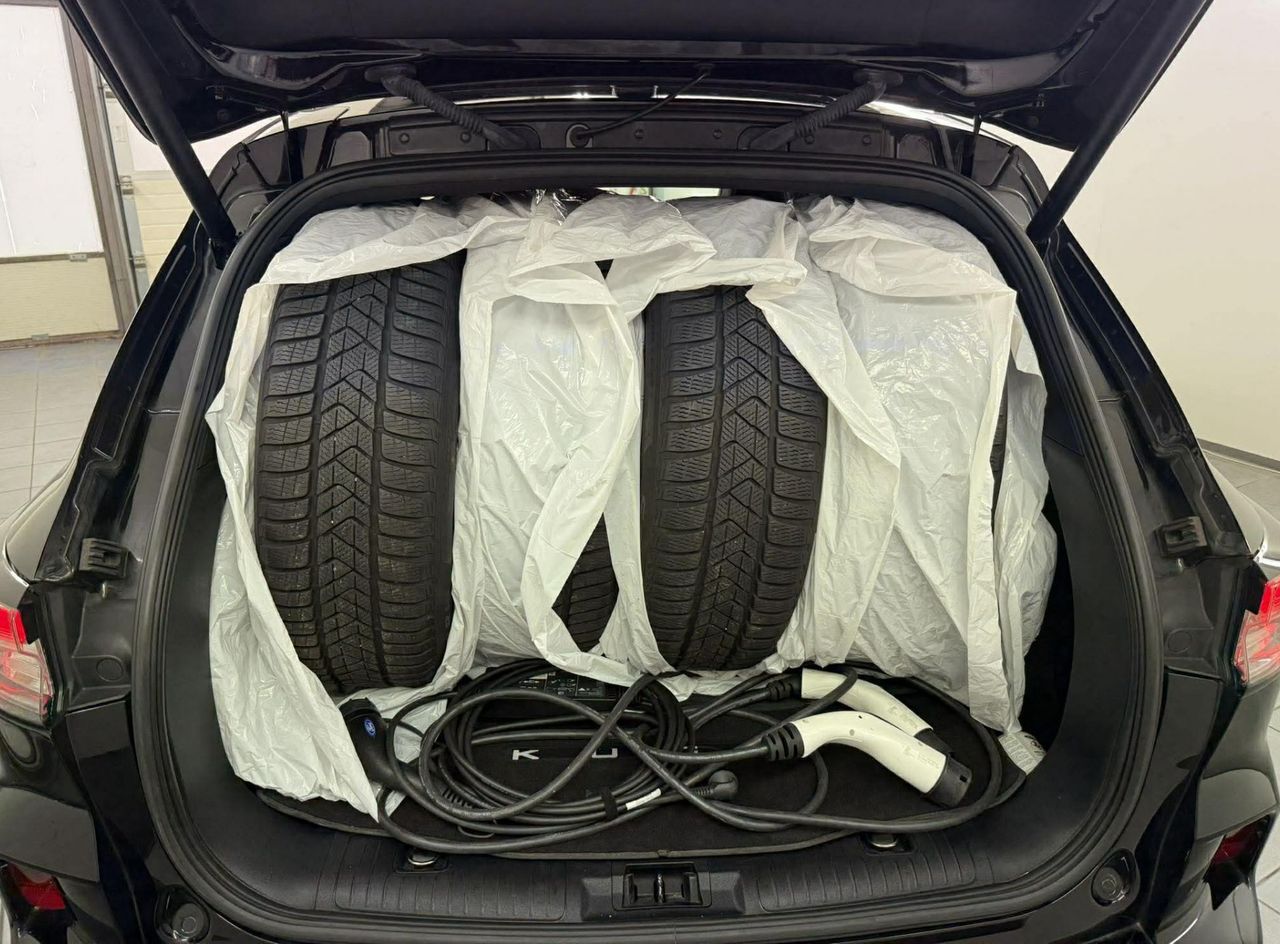 Zunanja slika - Ford Kuga - 2.5 Duratec PHEV ST-Line X.NEMŠKI+4ALU.ACC.KAMERA - 16