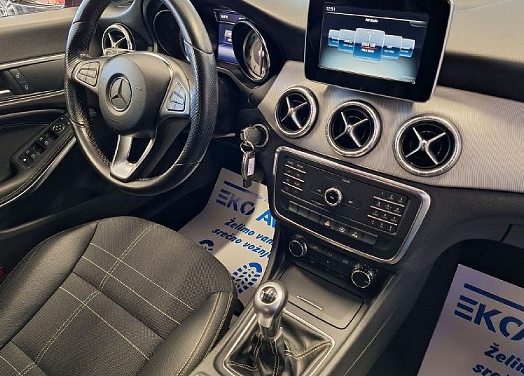 Zunanja slika - Mercedes-Benz CLA-Razred - CLA Shooting Brake CLA 180 Edition KREDIT BREZ POLOGA - GARANCIJA - 11