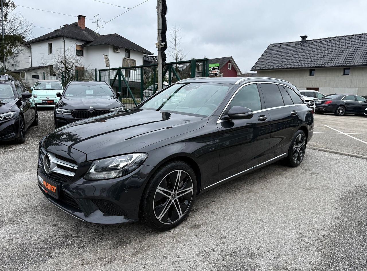Zunanja slika - Mercedes-Benz C-Razred - C 300 EQ 4MATIC Le84.000km LED ACC WEBASTO ALU19 - 2