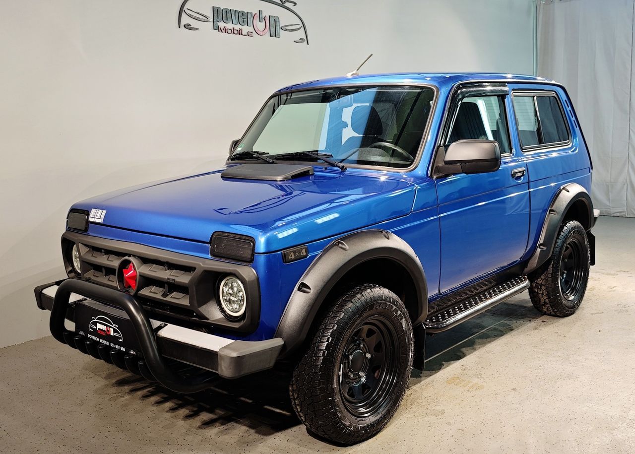 Zunanja slika - Lada Niva - 4x4 1.7 61kW KLJUKA EL.STEKLA - 1