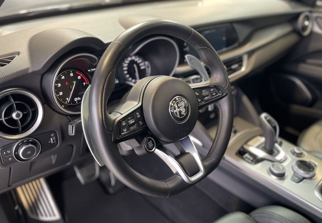 Zunanja slika - Alfa Romeo Stelvio - VELOCE-PANORAMA-KEYLESS-NAVI-USNJE-MEMORY-LED-ACC - 11