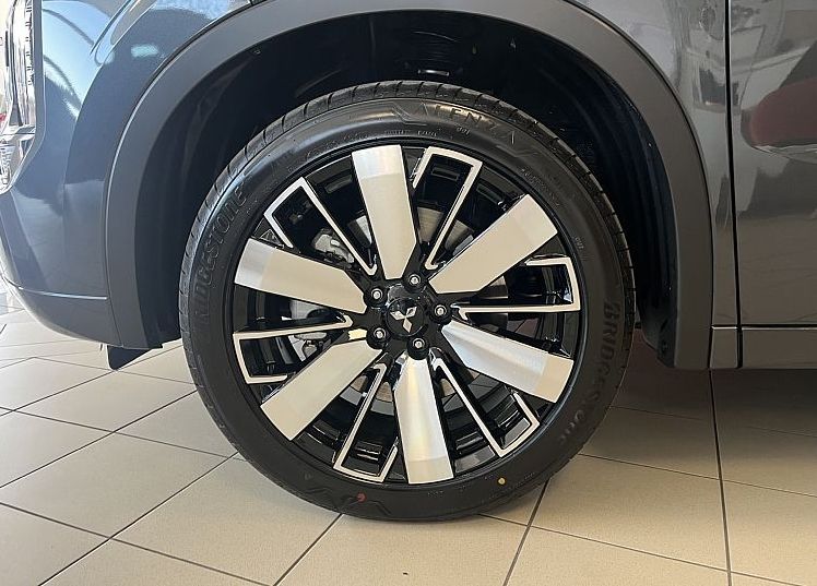 Zunanja slika - Mitsubishi Outlander - 2.4 PHEV INSTYLE NA ZALOGI - 15