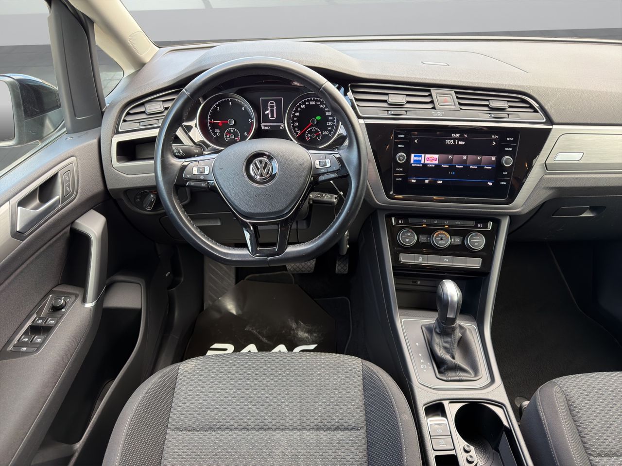 Zunanja slika - VW Touran - 2,0 TDI DSG - 14