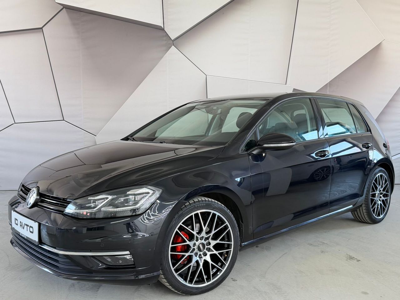 Zunanja slika - VW Golf - 2,0 TDI BMT 40 let DSG - 2