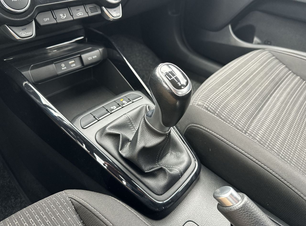 Zunanja slika - KIA Stonic - 1.6 CRDI EX Edition 6M T - 10