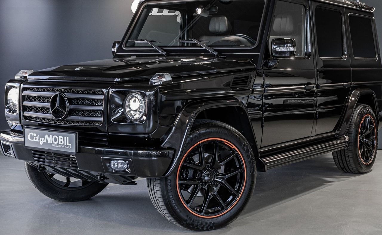 Zunanja slika - Mercedes-Benz G-Razred - G350D-PANO-USNJE-NAVI-HLAJ.SED-TEMPOMAT-20C - 1