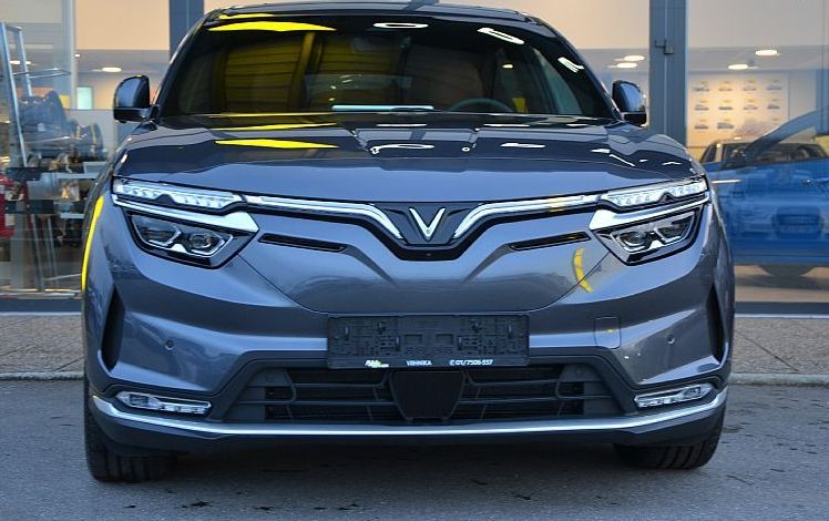 Zunanja slika - Vinfast VF8 - VF 8 PLUS 4X4 - 1