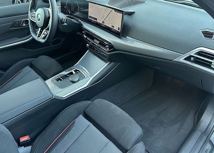 Zunanja slika - BMW Serija 3 - Touring: 330i xDrive MSPORT-KAMERA-18COL-NAVI-ACC-LINE A - 10