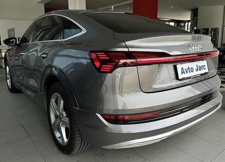 Zunanja slika - Audi e-tron - Sportback 55 quattro SLO - BOGATA OPREMA - 4