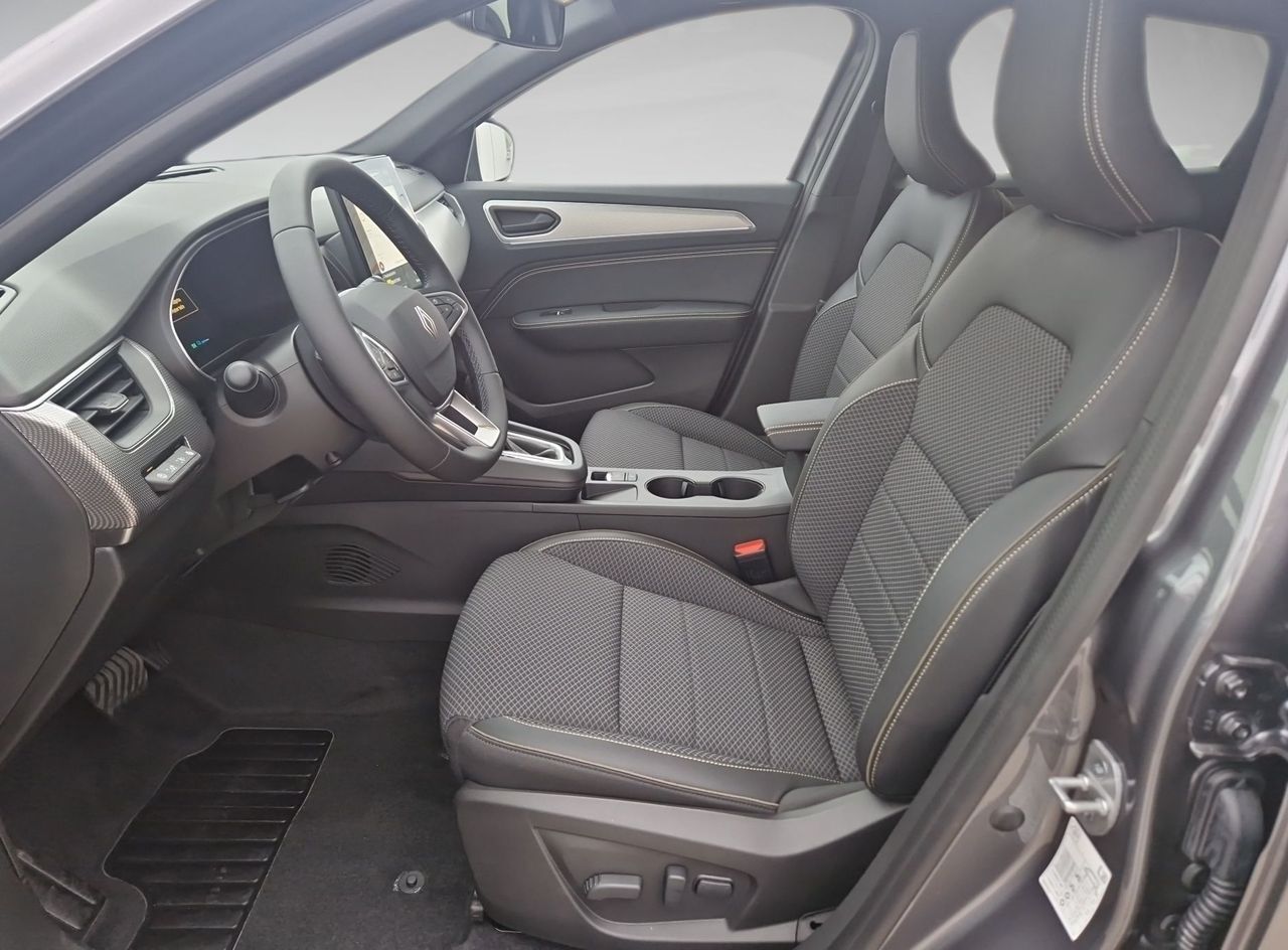 Zunanja slika - Renault Mégane Conquest - Megane Conquest 1.6 E-TECH HEV 145 TECHNO + PAK WINTER   EASY PAR - 15