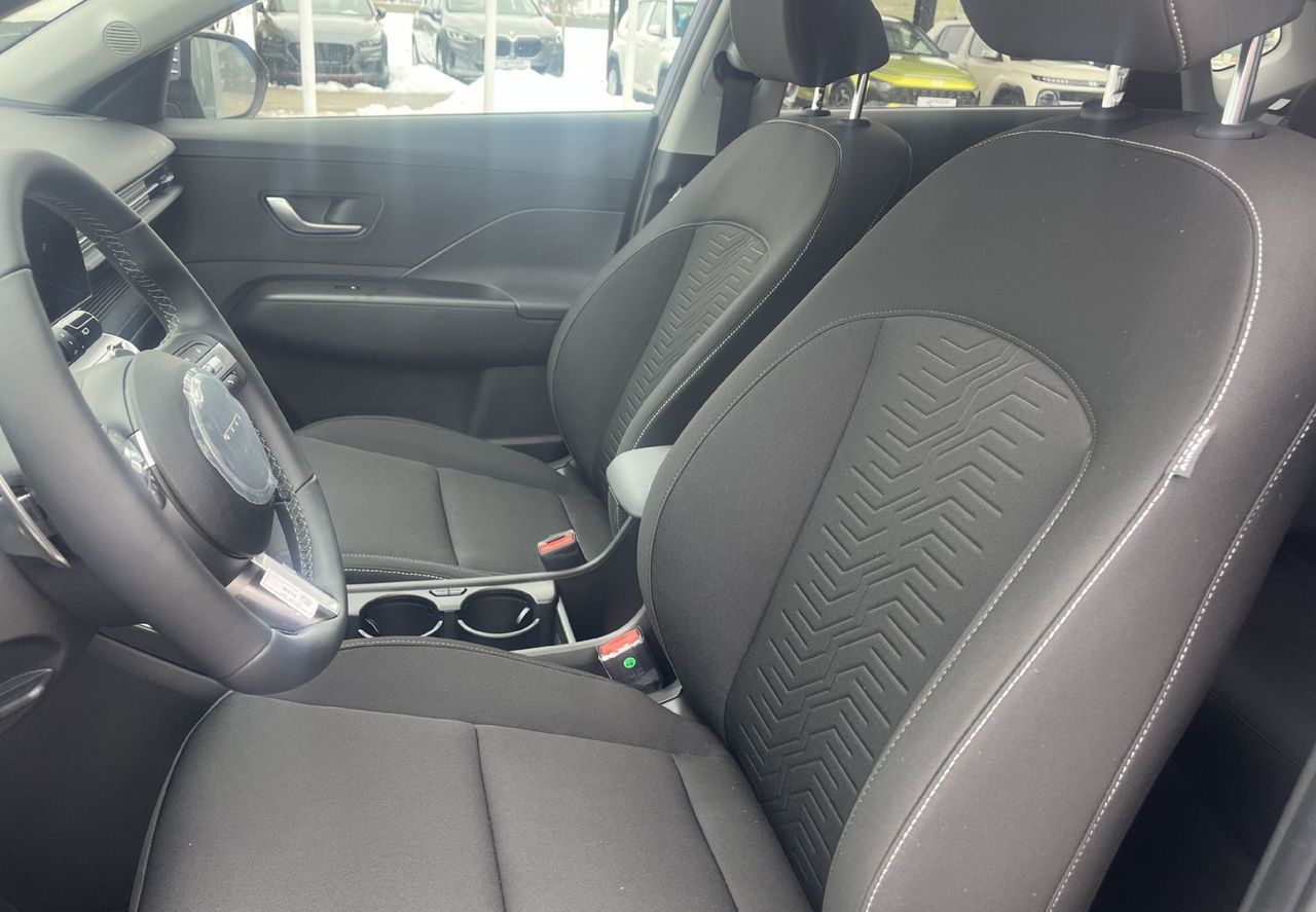 Zunanja slika - Hyundai Kona - Electric 48.6 kWh 99kW PREMIUM+ WINTER - 8