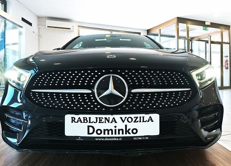 Zunanja slika - Mercedes-Benz A-Razred - 180 AMG LINE-PANORAMA-ALCANTARA-KEYLESS-AMBI-VIDEO - 2